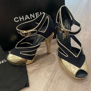 "Navy Canvas Chanel Pumps with Gold Heel - Authentic